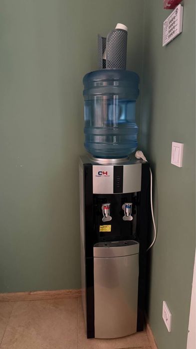 Ресепшн, крісло перукаря, дзеркало для салону краси