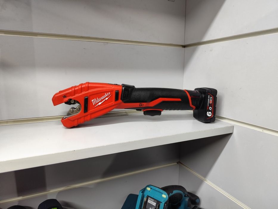 Milwaukee M12 PC акумуляторний різак Мілвоке оригінал