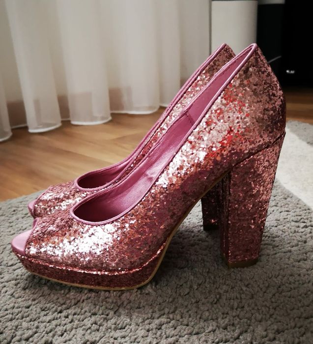 Продам хороші  туфлі