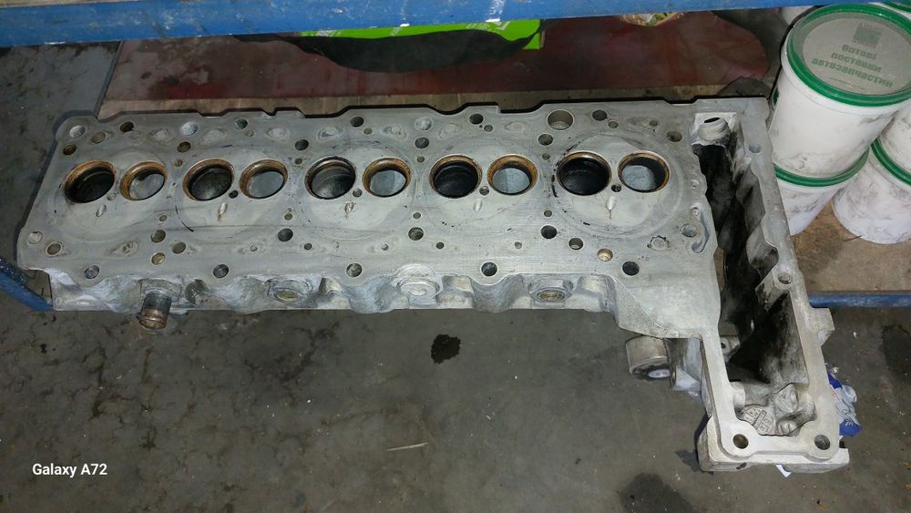 Продам головку 2.9 спринтер е210 проверена