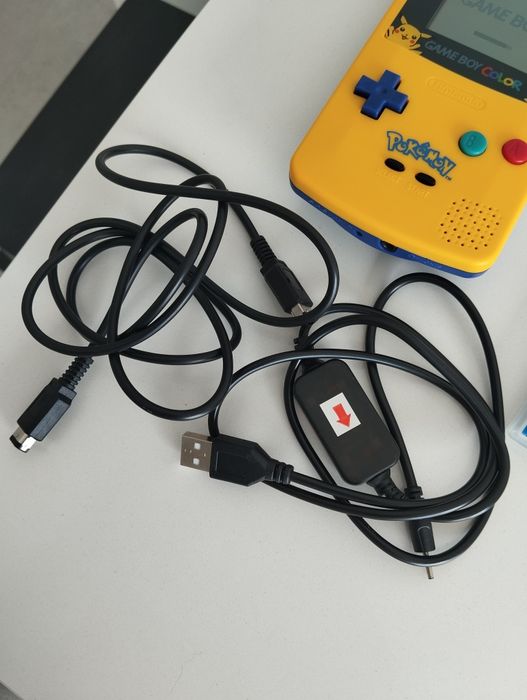 Gameboy color Pokémon com 7 jogos Pokémon e acessórios