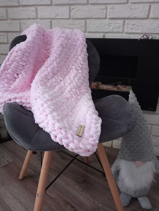Kocyk dziecięcy ręcznie robiony mięciutki różowy