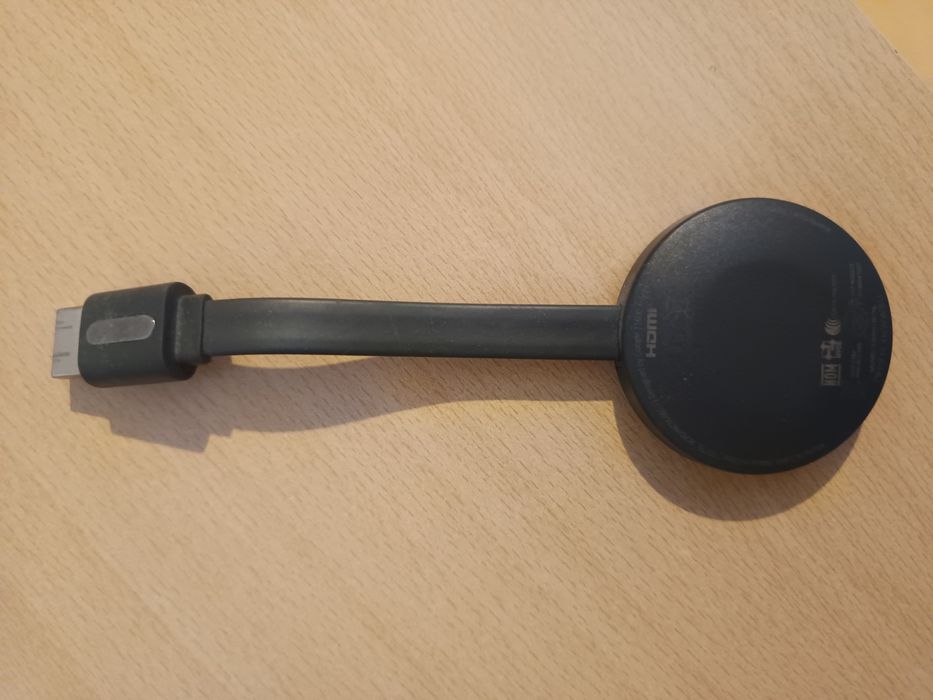 Vendo TV LG  28 polegadas  em muito bom estado com oferta de Google Chrome. Só entrego em mão e não em transferência bancária