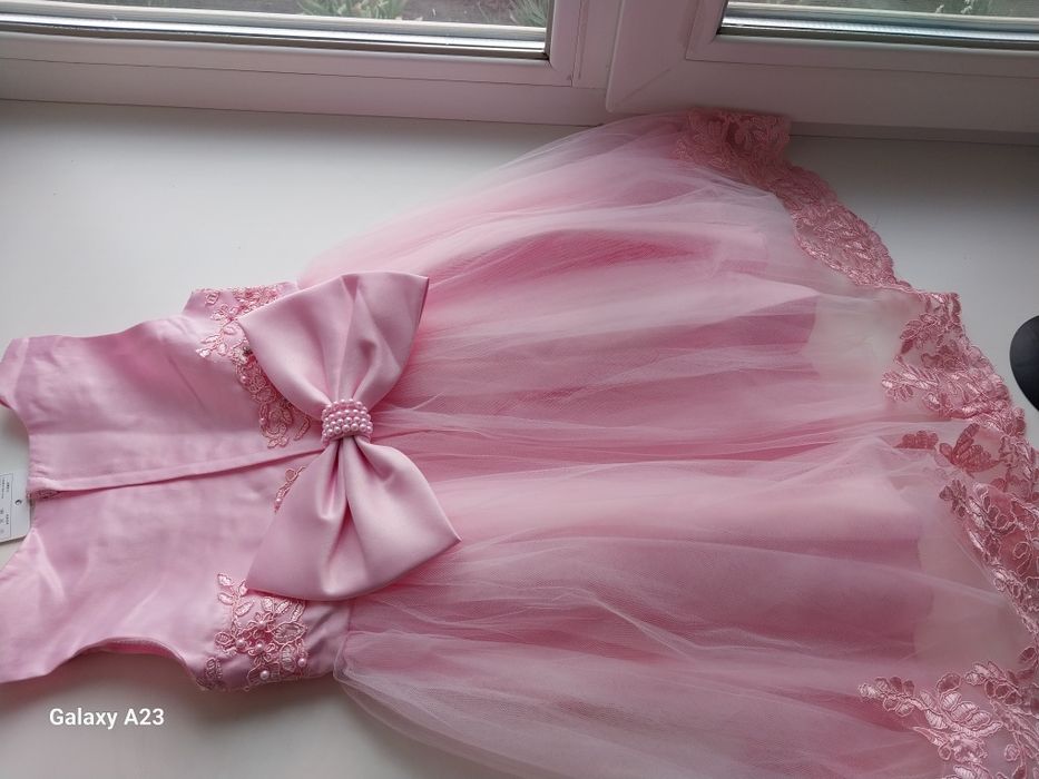 Дитяча святкова сукня