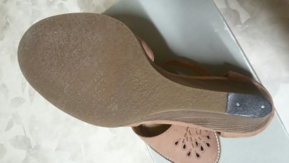 Продам туфли Clarks