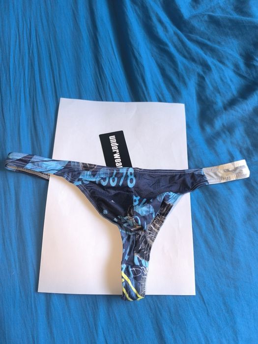 Stringi męskie push up