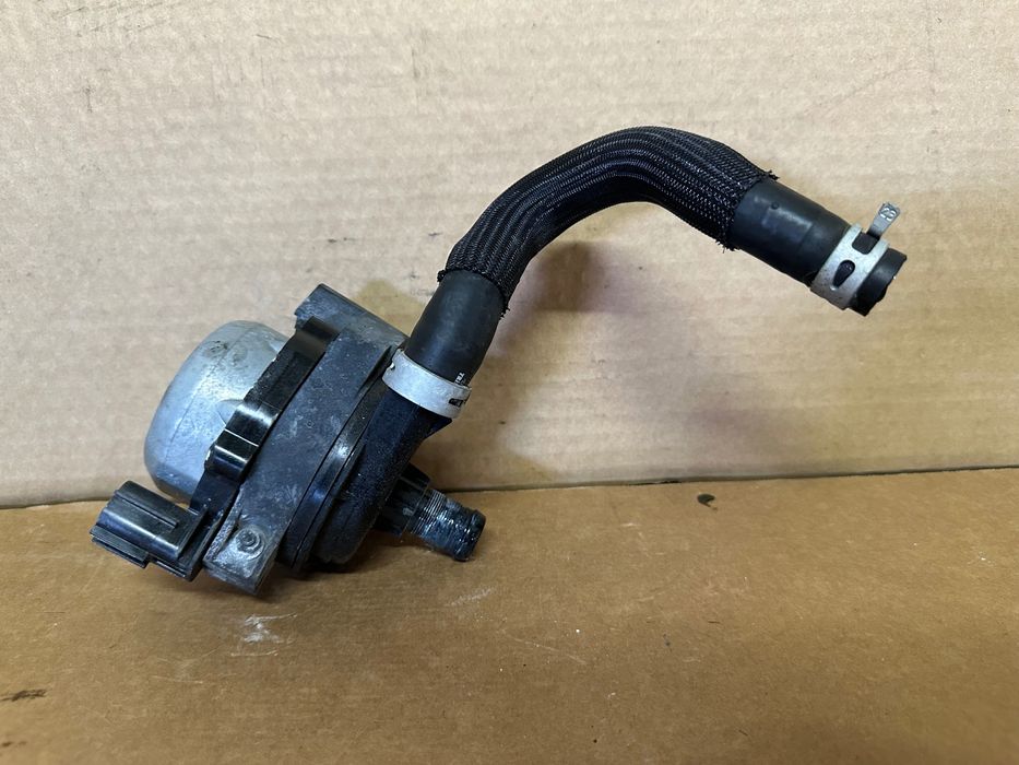 Bomba de Água 21580HV80V Nissan QashQai 1.5 dci J11 J18 COMO NOVA