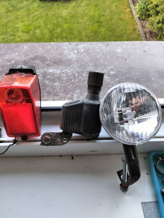 Łańcuch stópka rower Wigry oraz inne części oświetleniowe