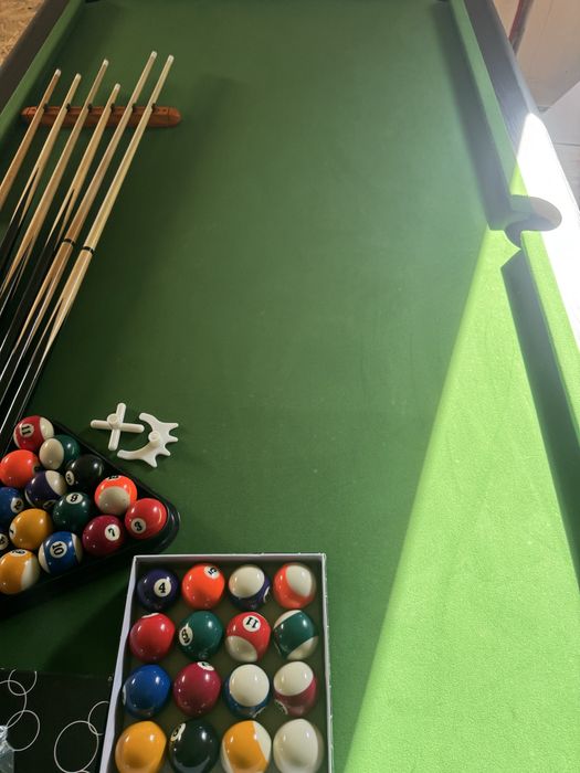 Stół do bilarda 8 ft- uszkodozny
