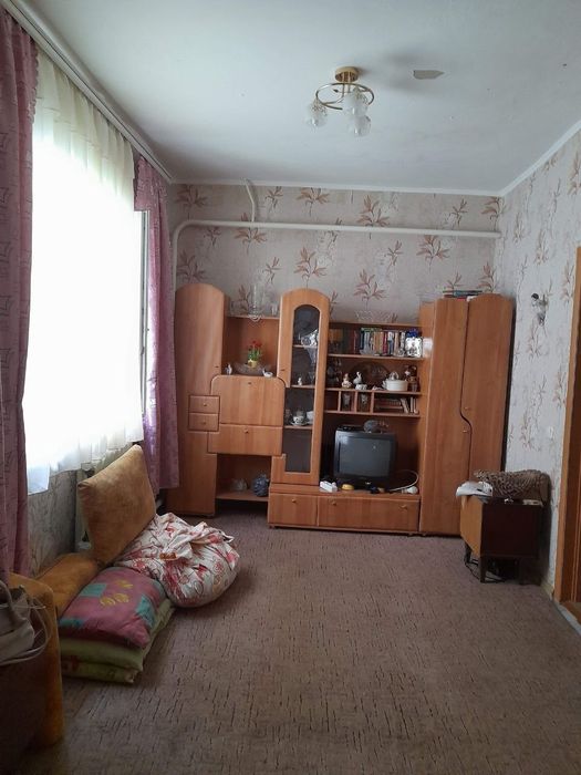 Продаж пів будинку