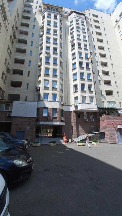 Юрія Іллєнка 83Д, м Дорогожичі , сучасна 1к, можна з маленьким улюбленцем