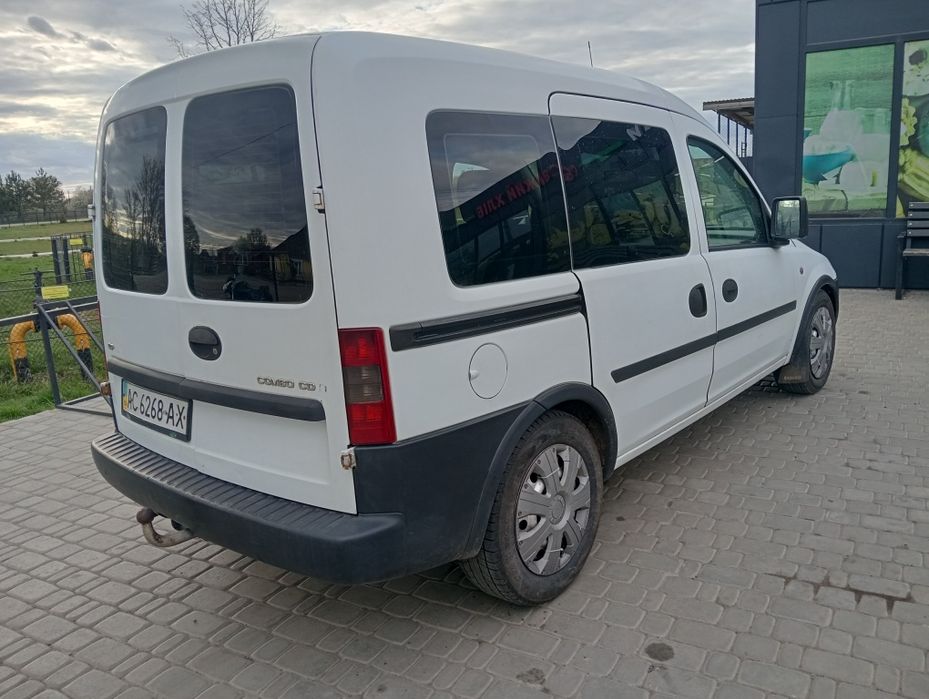Продам Опель комбо