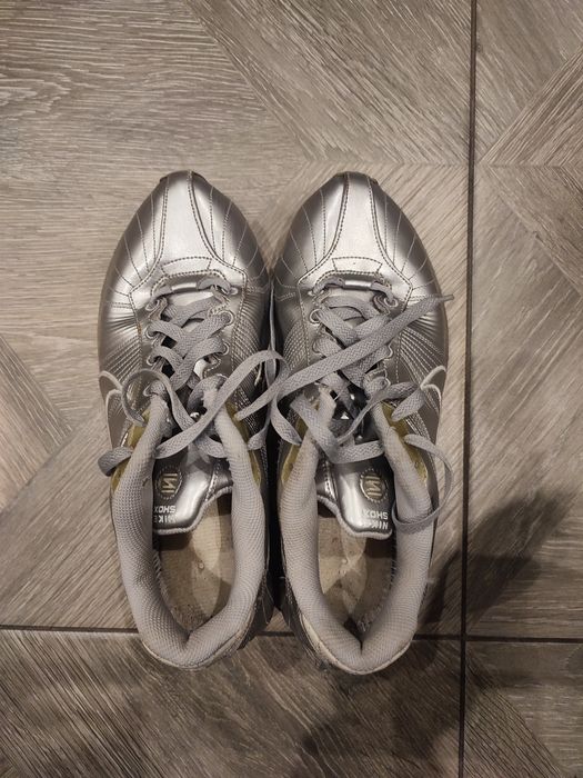 Nike Shox R4 Flywire