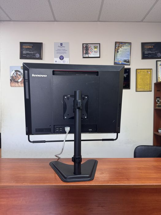 Моноблок Lenovo ThinkCentre A71z / i5-2400S / 8GB / 128GB SSD + 250GB HDD / 20" HD+ / Уцінка