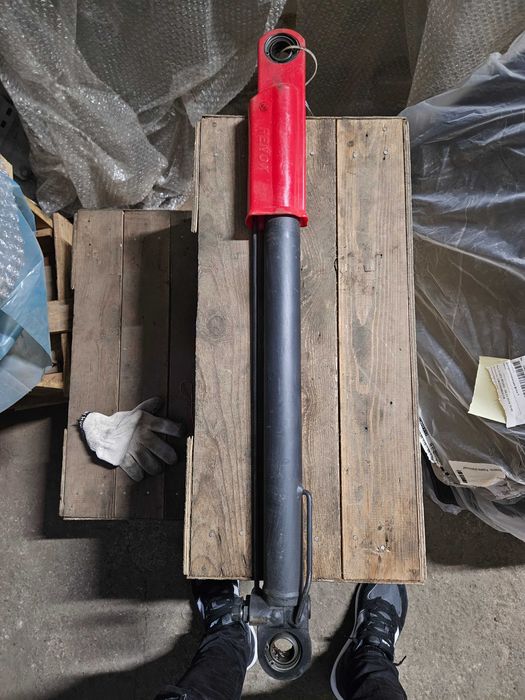 6430-5003010 Циліндр підняття кабіни МАЗ FENOX СНД