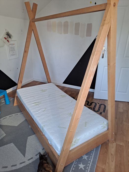 Łóżko dziecięce tipy lite drewno