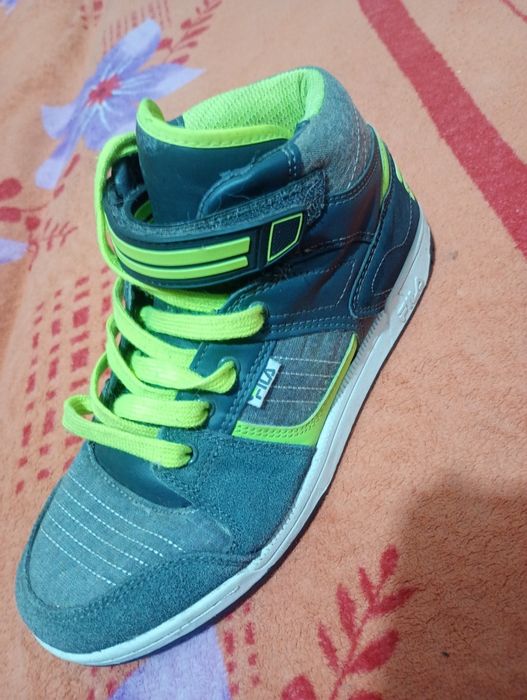 кросівки високі  для підлітка