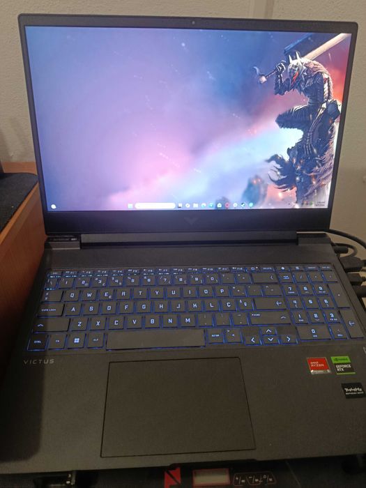 Portatil gamer Victus 16