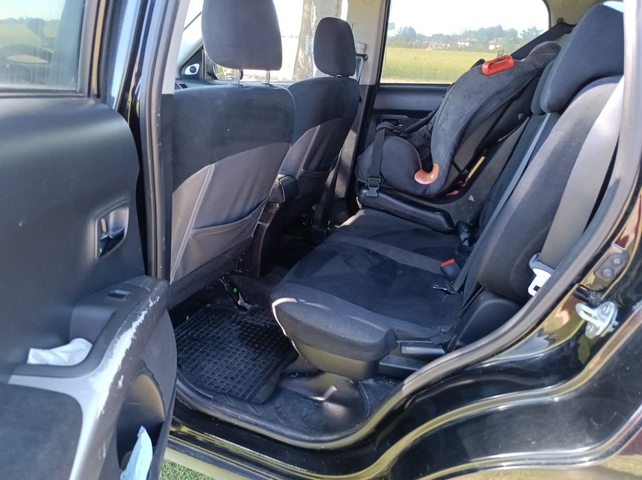 Sprzedam mitsubishi outlander || 2.0 did 2008r.