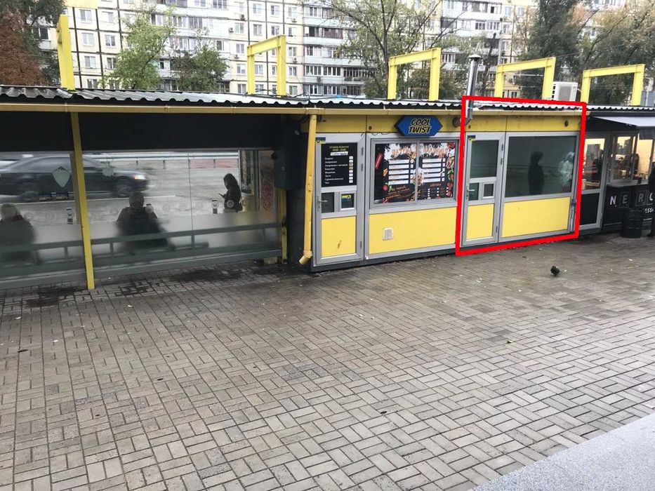 Павільйон на вході в ринок