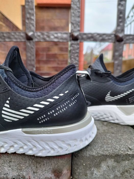 Кросівки жіночі Nike Odyssey React 2 Shield