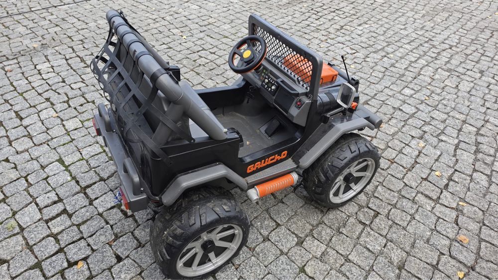 Auto na akumulator gaucho peg perego