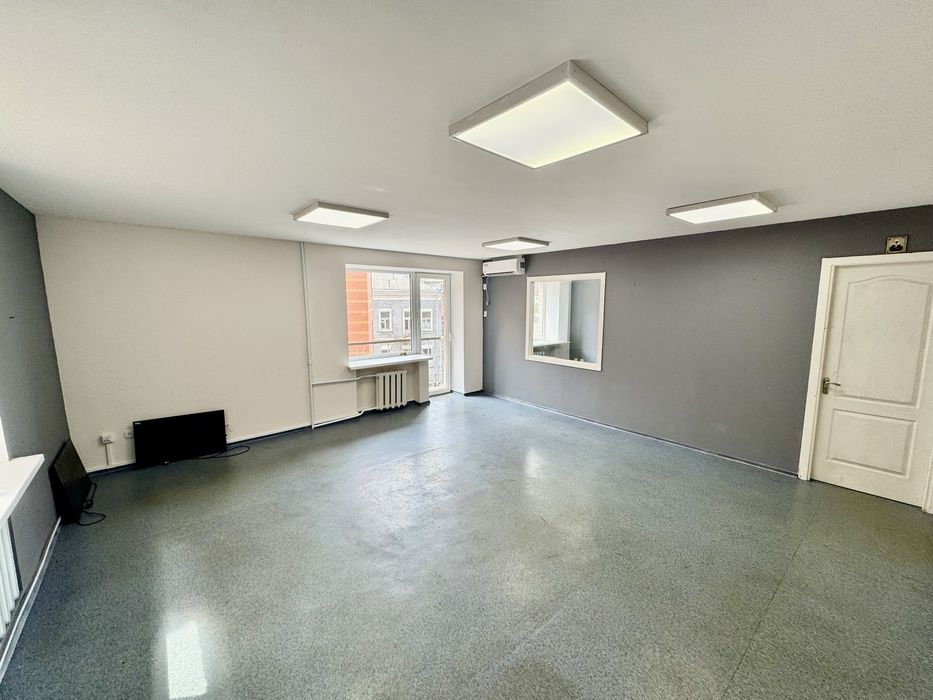 Сдам 2-х комнатный офис с балконом Центр Глинки Европейская Мост Сити