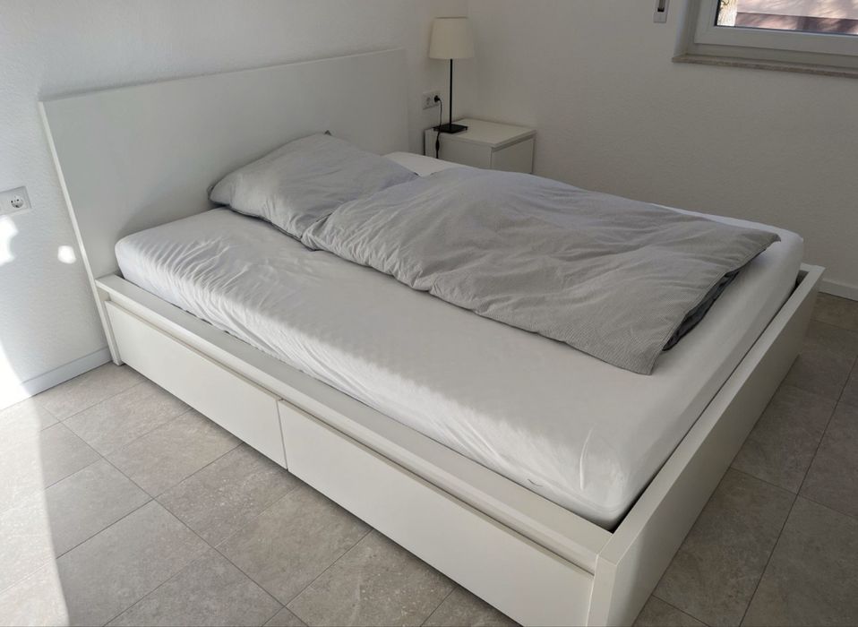 Łóżko Malm IKEA 160x200 + szuflady