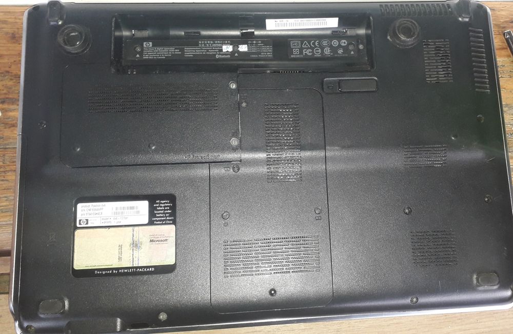 HP Pavilion dv6-1315er без батареї