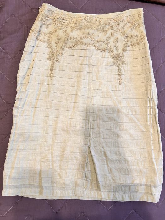 Батистова спідниця