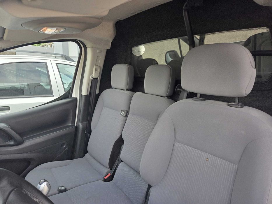 Peugeot Partner 1.6 HDi (90 CV) – 3 Lugares, AC