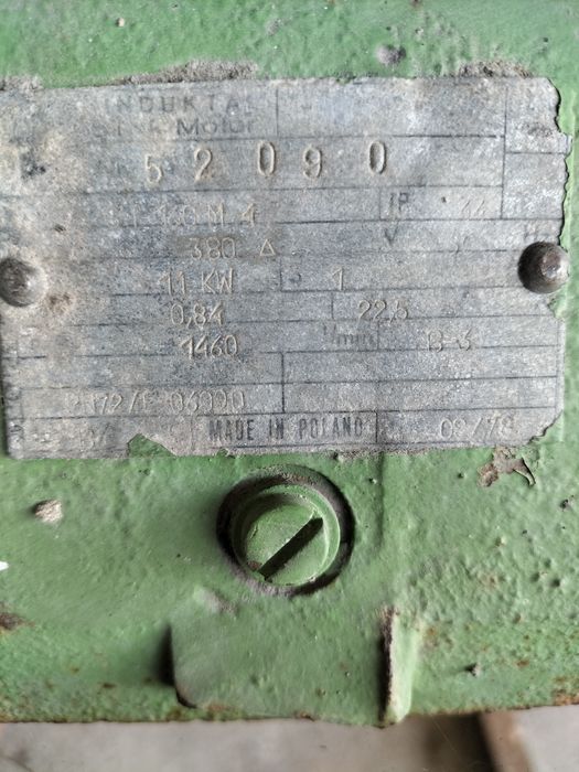 Rębak walcowy do gałęzi zrzyny elektryczny
