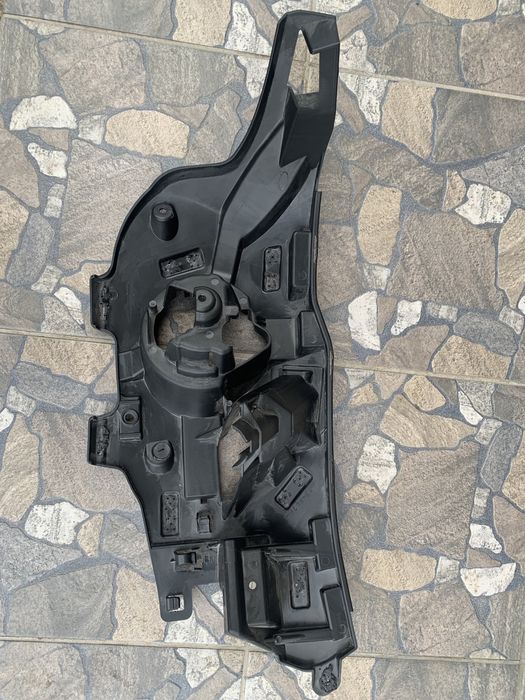 Кронштейн кріплеплення під туманку bmw f25