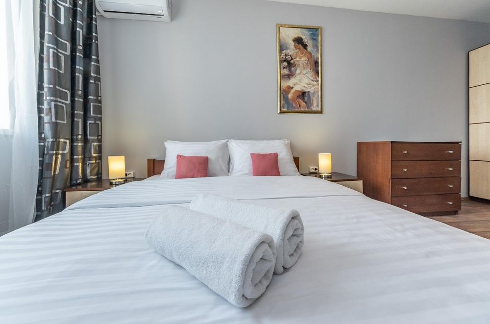 Подобово 2-х кімн, центр, Двірцева