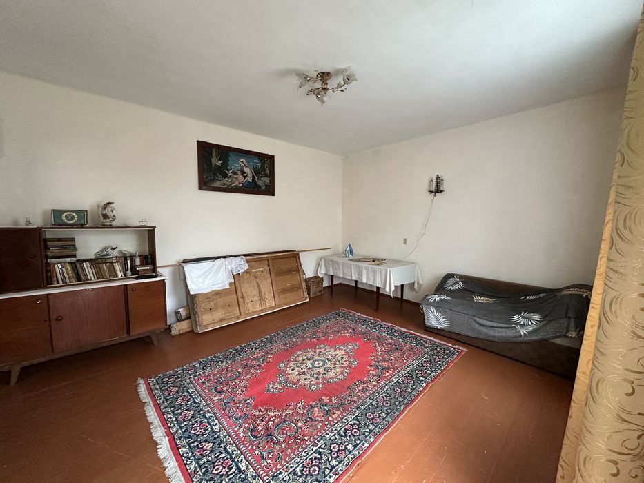 Продається цегляний будинок в гарній локаціі ,поблизу Трускавця.