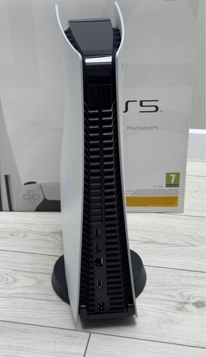 PlayStation 5 825Gb z napędem