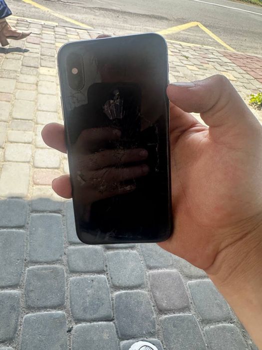 Айфон хс 256 гб неверлок в непоганому стані