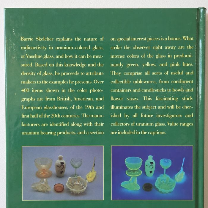 The Big Book of Vaseline Glass - szkło uranowe.