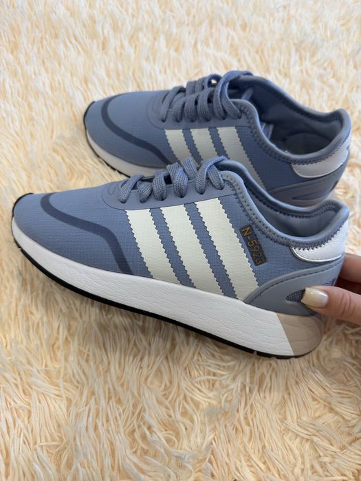 Adidas кросівки 37 р