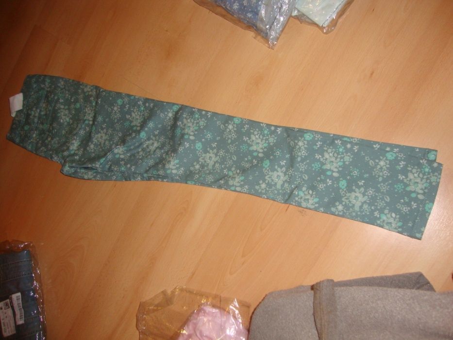 Saldos - Roupa Menina 6, 12 e 14 anos (Nova)