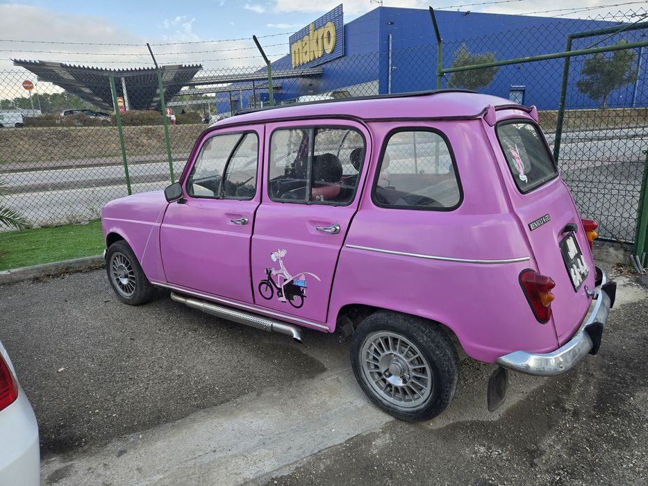 Renault 4 L GTL (Pantera cor de rosa)