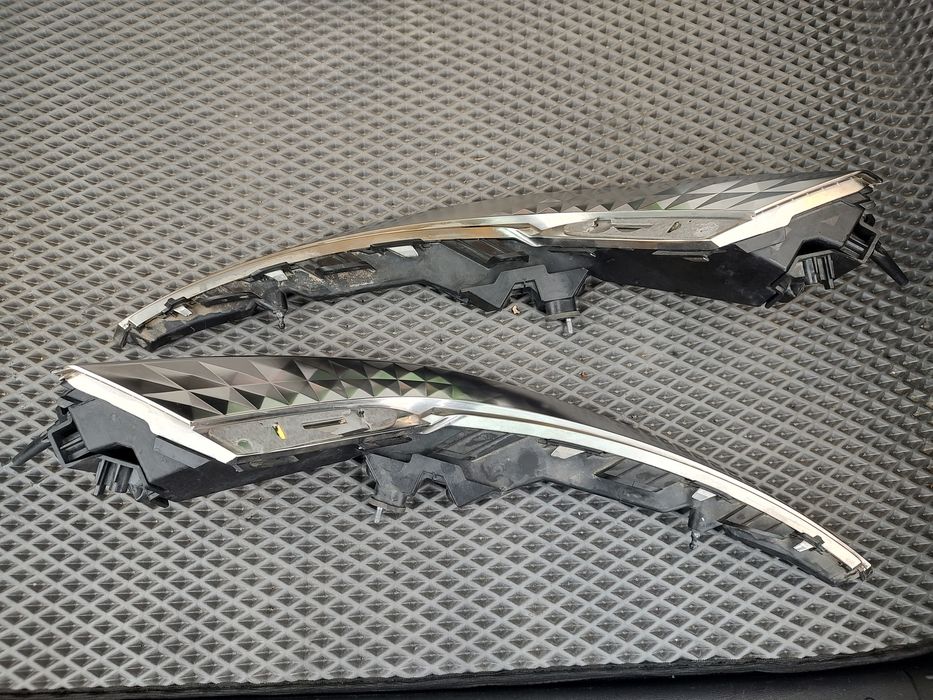 Kia EV6 заглушка задніх поворотів США