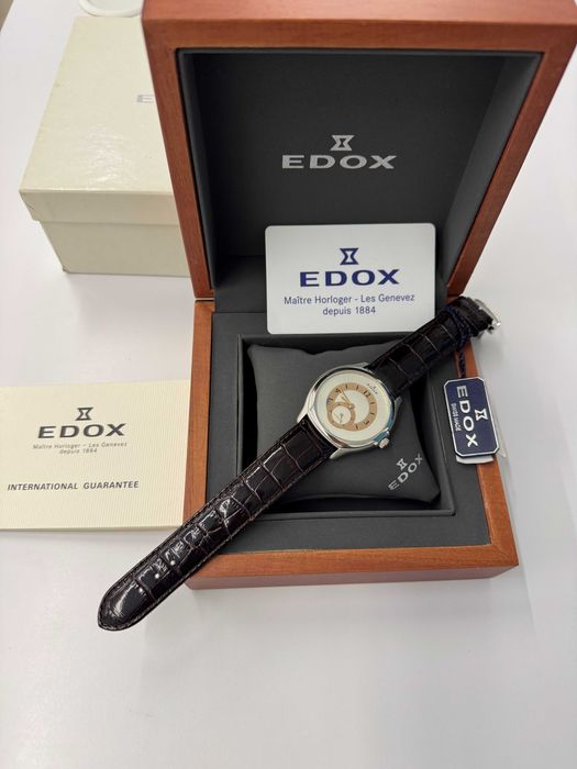 Новые Швейцарские часы    EDOX 72009 3