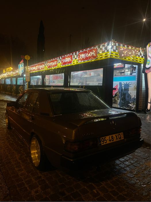 Mercedes 190 2.5 foto 3