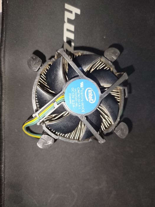 Intel-i3 10100f + chłodzenie