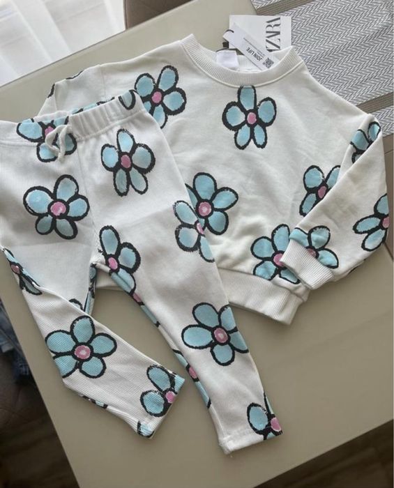 Костюм набір ZARA 98 розмір новий