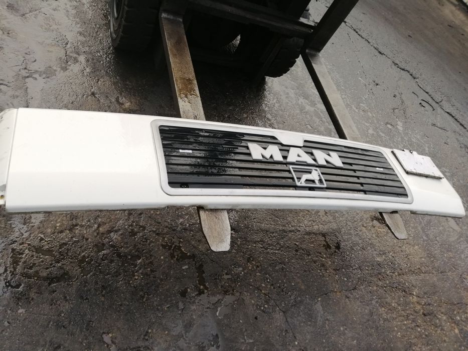 Maska atrapa Man l 2000