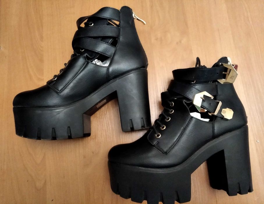 Ботільони на платформі (4 пари)