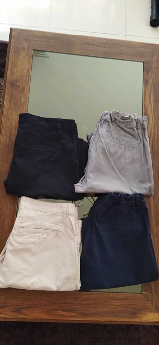 2 Calçoes KIABI Tamanho XS e 2 Calções KIABI Tamanho 36 como NOVOS