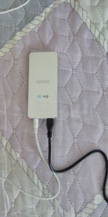 NOWY ODTWARZACZ MUZYKI MP3, radio, dyktafon, kolor srebrny